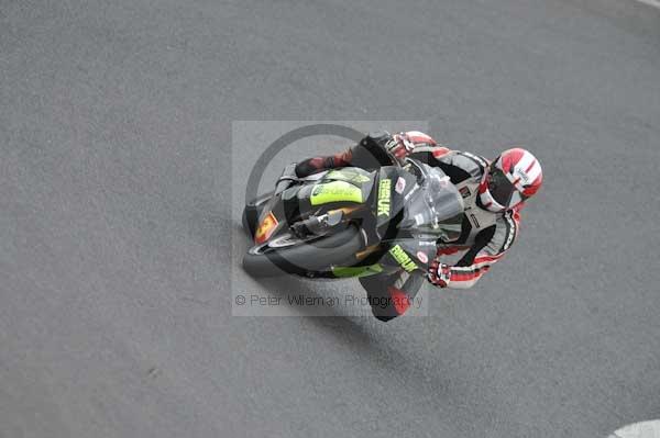 Motorcycle action photographs;Trackday digital images;cadwell;cadwell park photographs;event digital images;eventdigitalimages;motor racing louth lincolnshire;no limits trackday;peter wileman photography;trackday;trackday photos
