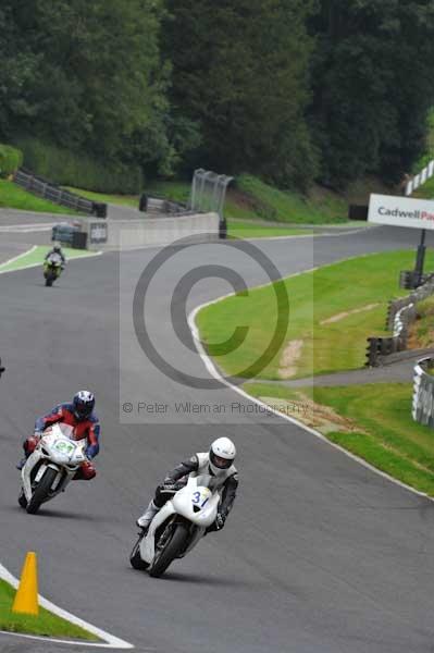 Motorcycle action photographs;Trackday digital images;cadwell;cadwell park photographs;event digital images;eventdigitalimages;motor racing louth lincolnshire;no limits trackday;peter wileman photography;trackday;trackday photos