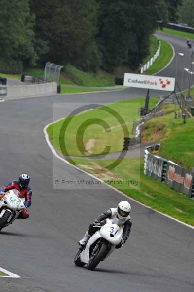Motorcycle action photographs;Trackday digital images;cadwell;cadwell park photographs;event digital images;eventdigitalimages;motor racing louth lincolnshire;no limits trackday;peter wileman photography;trackday;trackday photos