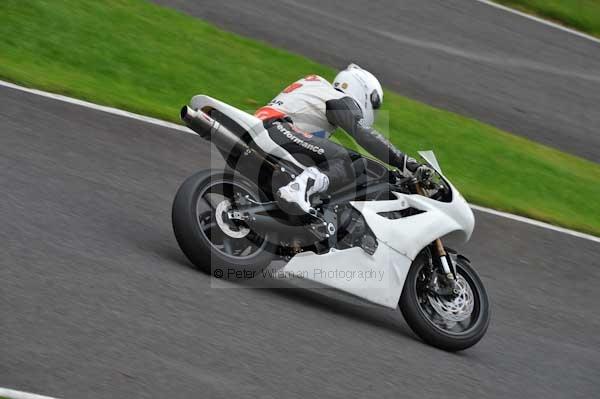 Motorcycle action photographs;Trackday digital images;cadwell;cadwell park photographs;event digital images;eventdigitalimages;motor racing louth lincolnshire;no limits trackday;peter wileman photography;trackday;trackday photos