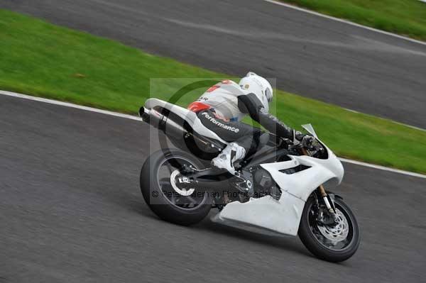Motorcycle action photographs;Trackday digital images;cadwell;cadwell park photographs;event digital images;eventdigitalimages;motor racing louth lincolnshire;no limits trackday;peter wileman photography;trackday;trackday photos