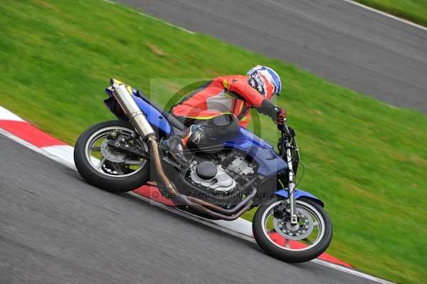 Motorcycle action photographs;Trackday digital images;cadwell;cadwell park photographs;event digital images;eventdigitalimages;motor racing louth lincolnshire;no limits trackday;peter wileman photography;trackday;trackday photos