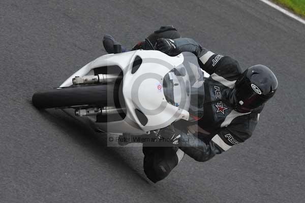 Motorcycle action photographs;Trackday digital images;cadwell;cadwell park photographs;event digital images;eventdigitalimages;motor racing louth lincolnshire;no limits trackday;peter wileman photography;trackday;trackday photos