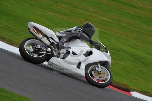 Motorcycle action photographs;Trackday digital images;cadwell;cadwell park photographs;event digital images;eventdigitalimages;motor racing louth lincolnshire;no limits trackday;peter wileman photography;trackday;trackday photos