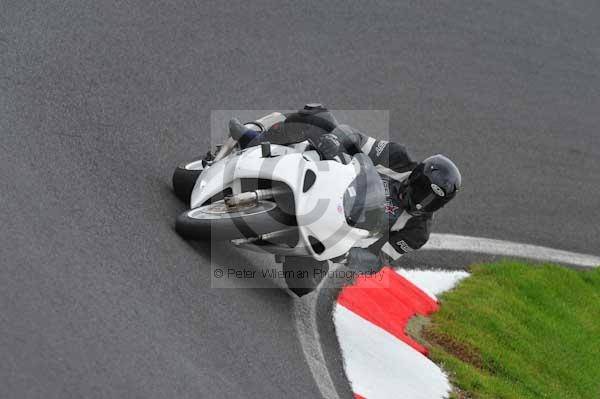 Motorcycle action photographs;Trackday digital images;cadwell;cadwell park photographs;event digital images;eventdigitalimages;motor racing louth lincolnshire;no limits trackday;peter wileman photography;trackday;trackday photos
