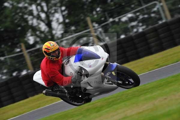 Motorcycle action photographs;Trackday digital images;cadwell;cadwell park photographs;event digital images;eventdigitalimages;motor racing louth lincolnshire;no limits trackday;peter wileman photography;trackday;trackday photos