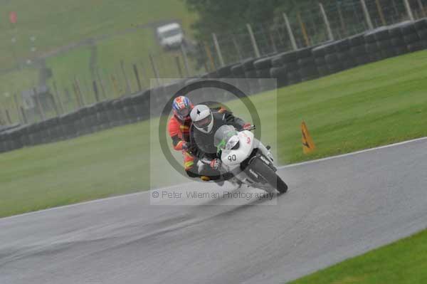 Motorcycle action photographs;Trackday digital images;cadwell;cadwell park photographs;event digital images;eventdigitalimages;motor racing louth lincolnshire;no limits trackday;peter wileman photography;trackday;trackday photos