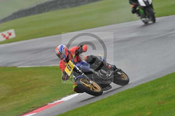 Motorcycle action photographs;Trackday digital images;cadwell;cadwell park photographs;event digital images;eventdigitalimages;motor racing louth lincolnshire;no limits trackday;peter wileman photography;trackday;trackday photos