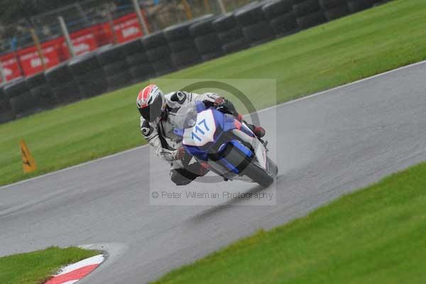 Motorcycle action photographs;Trackday digital images;cadwell;cadwell park photographs;event digital images;eventdigitalimages;motor racing louth lincolnshire;no limits trackday;peter wileman photography;trackday;trackday photos