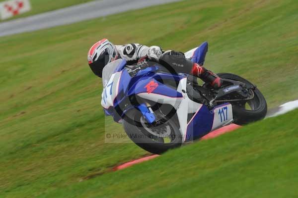 Motorcycle action photographs;Trackday digital images;cadwell;cadwell park photographs;event digital images;eventdigitalimages;motor racing louth lincolnshire;no limits trackday;peter wileman photography;trackday;trackday photos