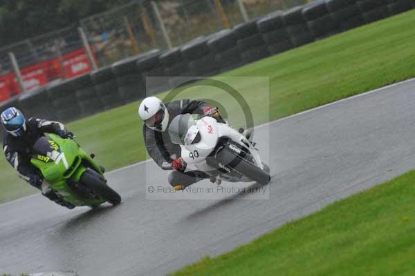 Motorcycle action photographs;Trackday digital images;cadwell;cadwell park photographs;event digital images;eventdigitalimages;motor racing louth lincolnshire;no limits trackday;peter wileman photography;trackday;trackday photos