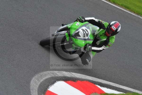 Motorcycle action photographs;Trackday digital images;cadwell;cadwell park photographs;event digital images;eventdigitalimages;motor racing louth lincolnshire;no limits trackday;peter wileman photography;trackday;trackday photos
