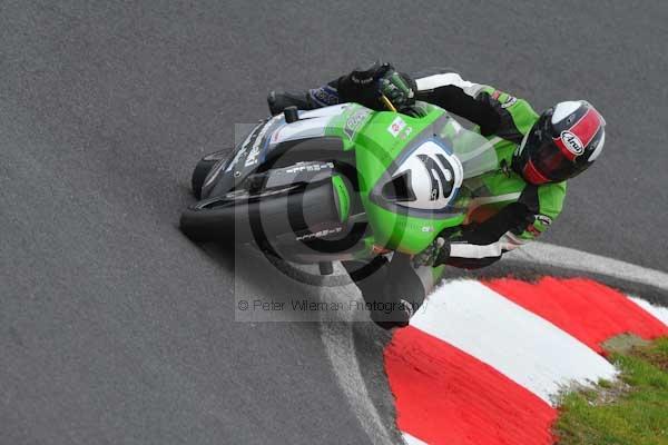 Motorcycle action photographs;Trackday digital images;cadwell;cadwell park photographs;event digital images;eventdigitalimages;motor racing louth lincolnshire;no limits trackday;peter wileman photography;trackday;trackday photos