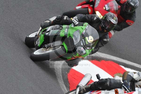 Motorcycle action photographs;Trackday digital images;cadwell;cadwell park photographs;event digital images;eventdigitalimages;motor racing louth lincolnshire;no limits trackday;peter wileman photography;trackday;trackday photos