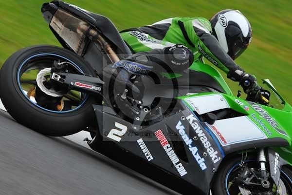 Motorcycle action photographs;Trackday digital images;cadwell;cadwell park photographs;event digital images;eventdigitalimages;motor racing louth lincolnshire;no limits trackday;peter wileman photography;trackday;trackday photos