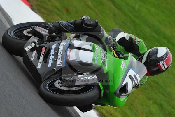 Motorcycle action photographs;Trackday digital images;cadwell;cadwell park photographs;event digital images;eventdigitalimages;motor racing louth lincolnshire;no limits trackday;peter wileman photography;trackday;trackday photos