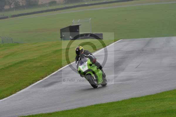 Motorcycle action photographs;Trackday digital images;cadwell;cadwell park photographs;event digital images;eventdigitalimages;motor racing louth lincolnshire;no limits trackday;peter wileman photography;trackday;trackday photos