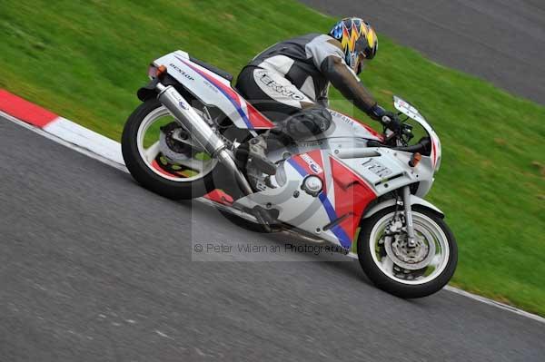 Motorcycle action photographs;Trackday digital images;cadwell;cadwell park photographs;event digital images;eventdigitalimages;motor racing louth lincolnshire;no limits trackday;peter wileman photography;trackday;trackday photos