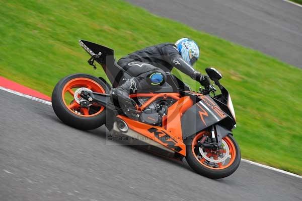Motorcycle action photographs;Trackday digital images;cadwell;cadwell park photographs;event digital images;eventdigitalimages;motor racing louth lincolnshire;no limits trackday;peter wileman photography;trackday;trackday photos