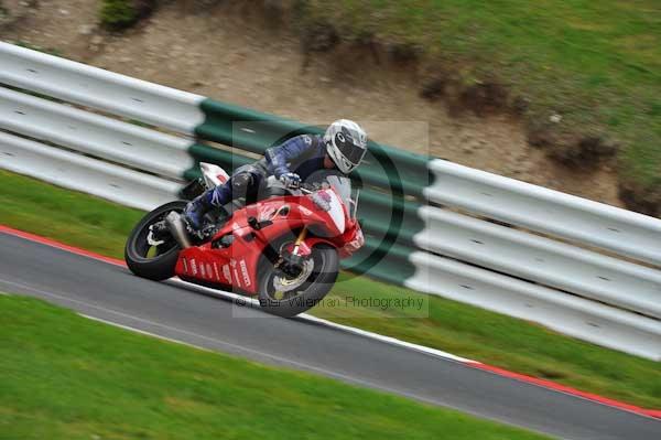Motorcycle action photographs;Trackday digital images;cadwell;cadwell park photographs;event digital images;eventdigitalimages;motor racing louth lincolnshire;no limits trackday;peter wileman photography;trackday;trackday photos