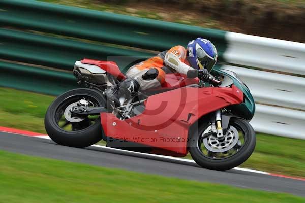 Motorcycle action photographs;Trackday digital images;cadwell;cadwell park photographs;event digital images;eventdigitalimages;motor racing louth lincolnshire;no limits trackday;peter wileman photography;trackday;trackday photos