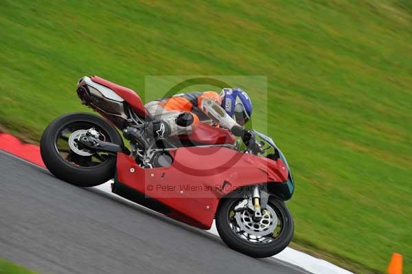 Motorcycle action photographs;Trackday digital images;cadwell;cadwell park photographs;event digital images;eventdigitalimages;motor racing louth lincolnshire;no limits trackday;peter wileman photography;trackday;trackday photos