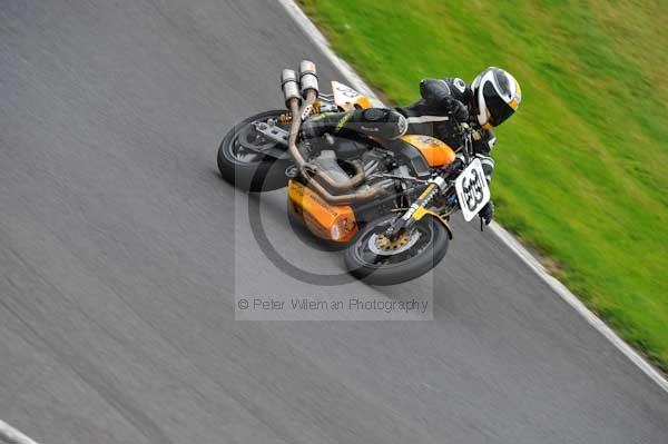 Motorcycle action photographs;Trackday digital images;cadwell;cadwell park photographs;event digital images;eventdigitalimages;motor racing louth lincolnshire;no limits trackday;peter wileman photography;trackday;trackday photos