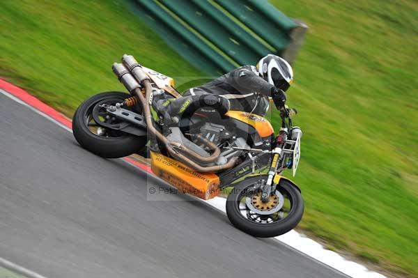 Motorcycle action photographs;Trackday digital images;cadwell;cadwell park photographs;event digital images;eventdigitalimages;motor racing louth lincolnshire;no limits trackday;peter wileman photography;trackday;trackday photos