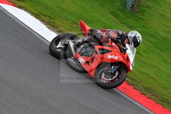 Motorcycle action photographs;Trackday digital images;cadwell;cadwell park photographs;event digital images;eventdigitalimages;motor racing louth lincolnshire;no limits trackday;peter wileman photography;trackday;trackday photos