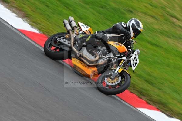 Motorcycle action photographs;Trackday digital images;cadwell;cadwell park photographs;event digital images;eventdigitalimages;motor racing louth lincolnshire;no limits trackday;peter wileman photography;trackday;trackday photos