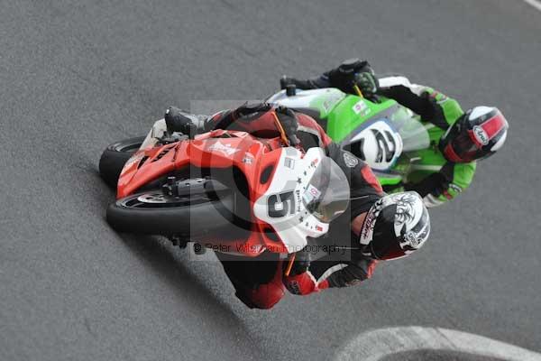 Motorcycle action photographs;Trackday digital images;cadwell;cadwell park photographs;event digital images;eventdigitalimages;motor racing louth lincolnshire;no limits trackday;peter wileman photography;trackday;trackday photos
