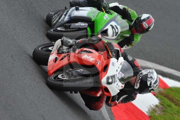 Motorcycle action photographs;Trackday digital images;cadwell;cadwell park photographs;event digital images;eventdigitalimages;motor racing louth lincolnshire;no limits trackday;peter wileman photography;trackday;trackday photos