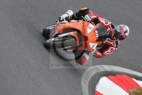 Motorcycle action photographs;Trackday digital images;cadwell;cadwell park photographs;event digital images;eventdigitalimages;motor racing louth lincolnshire;no limits trackday;peter wileman photography;trackday;trackday photos