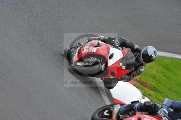 Motorcycle action photographs;Trackday digital images;cadwell;cadwell park photographs;event digital images;eventdigitalimages;motor racing louth lincolnshire;no limits trackday;peter wileman photography;trackday;trackday photos