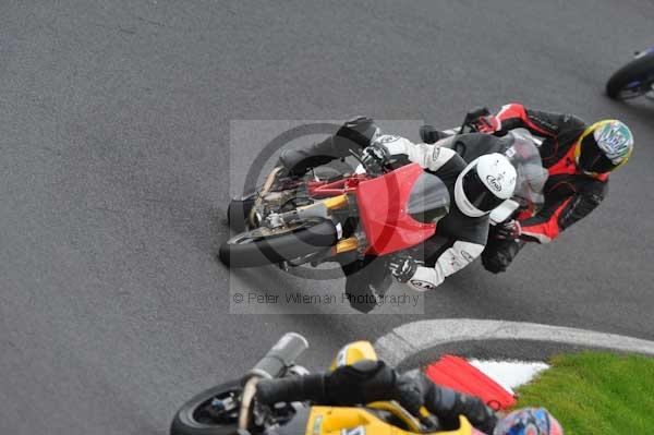 Motorcycle action photographs;Trackday digital images;cadwell;cadwell park photographs;event digital images;eventdigitalimages;motor racing louth lincolnshire;no limits trackday;peter wileman photography;trackday;trackday photos