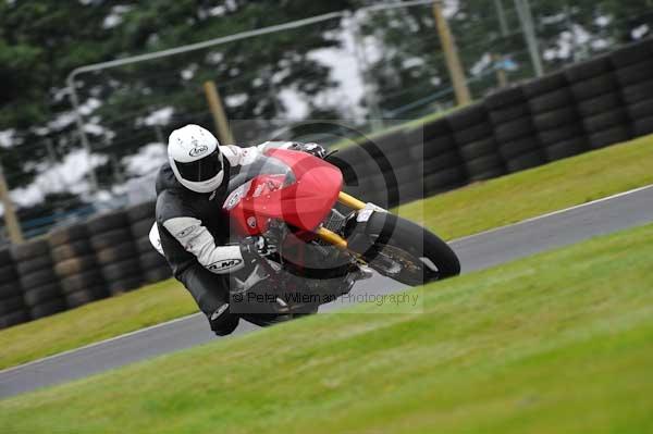 Motorcycle action photographs;Trackday digital images;cadwell;cadwell park photographs;event digital images;eventdigitalimages;motor racing louth lincolnshire;no limits trackday;peter wileman photography;trackday;trackday photos
