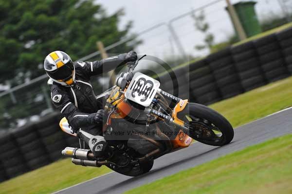 Motorcycle action photographs;Trackday digital images;cadwell;cadwell park photographs;event digital images;eventdigitalimages;motor racing louth lincolnshire;no limits trackday;peter wileman photography;trackday;trackday photos