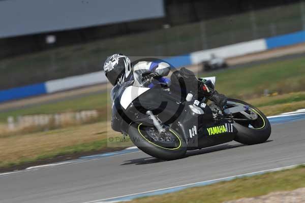 Motorcycle action photographs;donington;donington park leicestershire;donington photographs;event digital images;eventdigitalimages;no limits trackday;peter wileman photography;trackday;trackday digital images;trackday photos