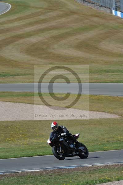 Motorcycle action photographs;donington;donington park leicestershire;donington photographs;event digital images;eventdigitalimages;no limits trackday;peter wileman photography;trackday;trackday digital images;trackday photos
