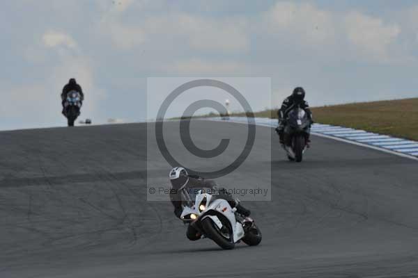 Motorcycle action photographs;donington;donington park leicestershire;donington photographs;event digital images;eventdigitalimages;no limits trackday;peter wileman photography;trackday;trackday digital images;trackday photos