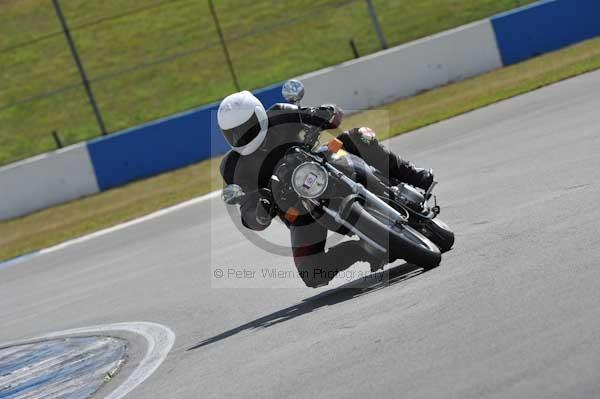 Motorcycle action photographs;donington;donington park leicestershire;donington photographs;event digital images;eventdigitalimages;no limits trackday;peter wileman photography;trackday;trackday digital images;trackday photos