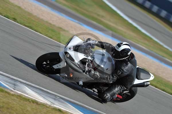 Motorcycle action photographs;donington;donington park leicestershire;donington photographs;event digital images;eventdigitalimages;no limits trackday;peter wileman photography;trackday;trackday digital images;trackday photos
