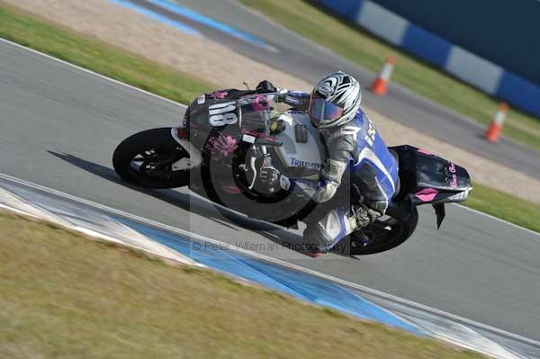 Motorcycle action photographs;donington;donington park leicestershire;donington photographs;event digital images;eventdigitalimages;no limits trackday;peter wileman photography;trackday;trackday digital images;trackday photos