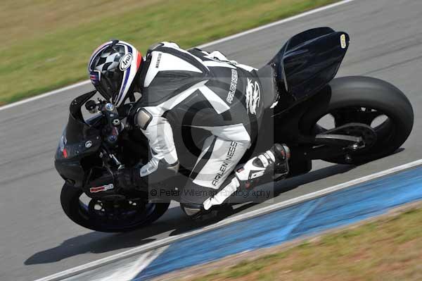 Motorcycle action photographs;donington;donington park leicestershire;donington photographs;event digital images;eventdigitalimages;no limits trackday;peter wileman photography;trackday;trackday digital images;trackday photos