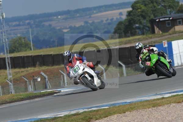 Motorcycle action photographs;donington;donington park leicestershire;donington photographs;event digital images;eventdigitalimages;no limits trackday;peter wileman photography;trackday;trackday digital images;trackday photos