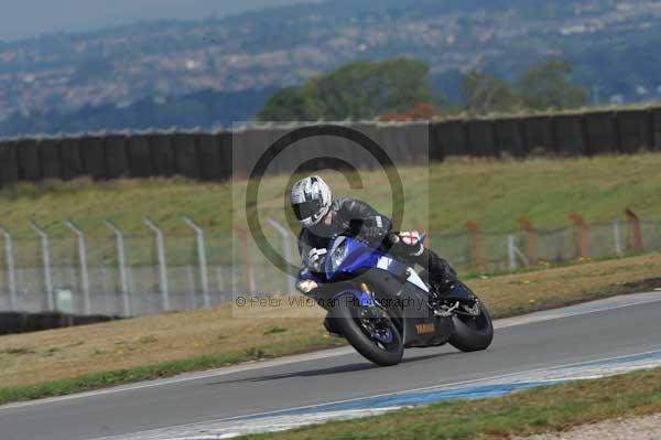 Motorcycle action photographs;donington;donington park leicestershire;donington photographs;event digital images;eventdigitalimages;no limits trackday;peter wileman photography;trackday;trackday digital images;trackday photos
