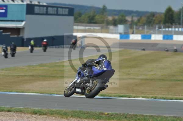 Motorcycle action photographs;donington;donington park leicestershire;donington photographs;event digital images;eventdigitalimages;no limits trackday;peter wileman photography;trackday;trackday digital images;trackday photos