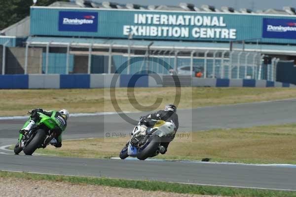 Motorcycle action photographs;donington;donington park leicestershire;donington photographs;event digital images;eventdigitalimages;no limits trackday;peter wileman photography;trackday;trackday digital images;trackday photos