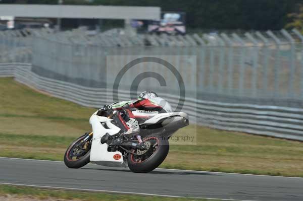 Motorcycle action photographs;donington;donington park leicestershire;donington photographs;event digital images;eventdigitalimages;no limits trackday;peter wileman photography;trackday;trackday digital images;trackday photos