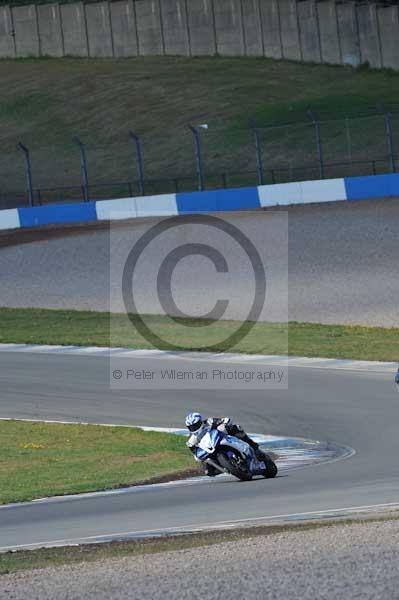 Motorcycle action photographs;donington;donington park leicestershire;donington photographs;event digital images;eventdigitalimages;no limits trackday;peter wileman photography;trackday;trackday digital images;trackday photos